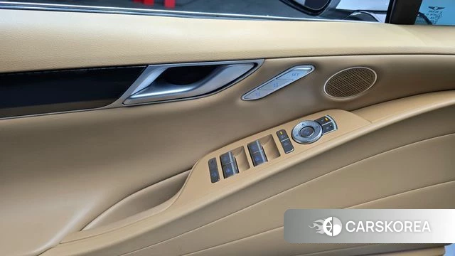 Genesis G80 (RG3) id 4706385 из Кореи 11