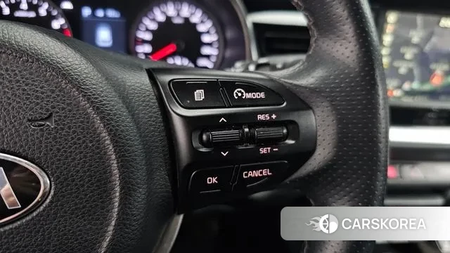 Kia Stonic id 3489624 из Кореи 11