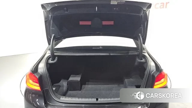 BMW 5 Series (G30) id 3233233 из Кореи 11