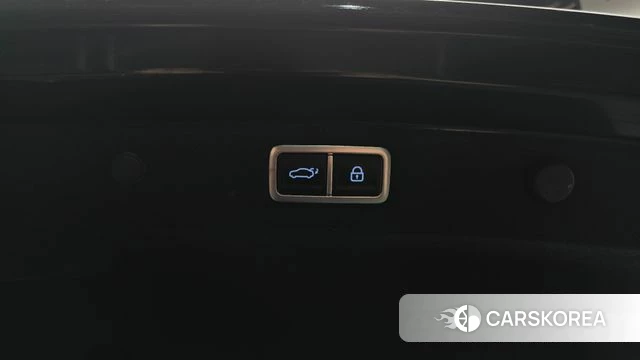 Hyundai Grandeur Hybrid (GN7) id 4427678 из Кореи 11