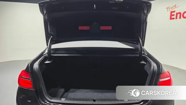 BMW 7 Series (G11) id 4188458 из Кореи 11