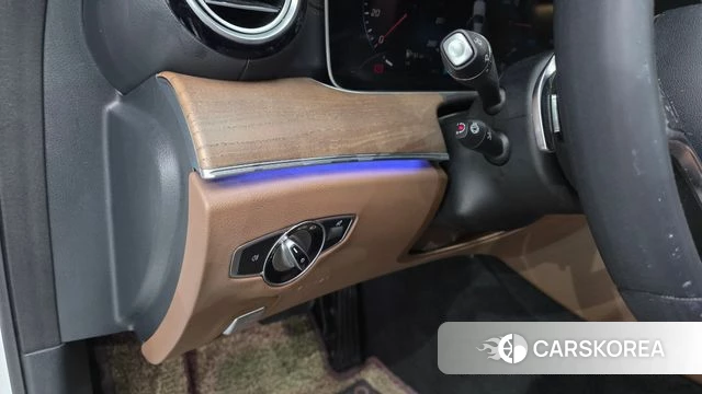 Mercedes-Benz E-Class W213 id 4631646 из Кореи 11