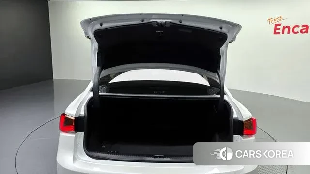 Lexus New IS300 id 3709055 из Кореи 11