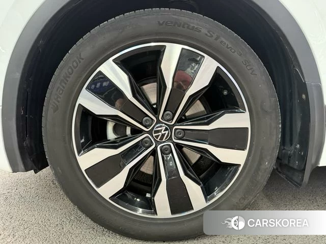 Volkswagen Tiguan L id 4271184 из Китая 11