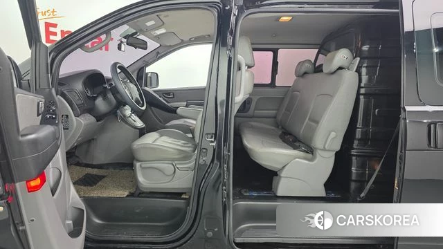 Hyundai The New Grand Starex id 4536496 из Кореи 11