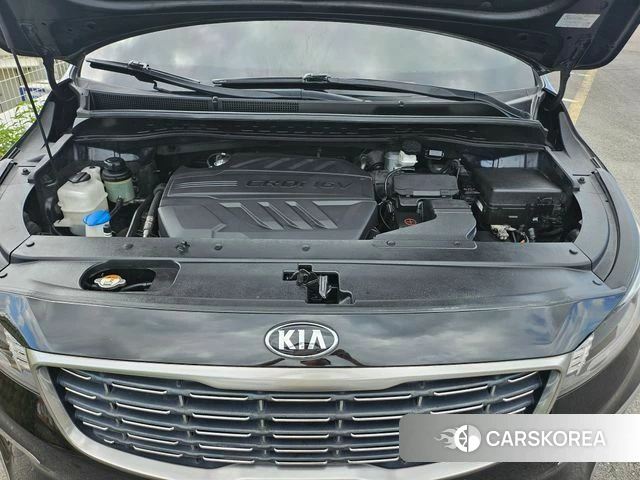 Kia The New Carnival id 4596120 из Кореи 11