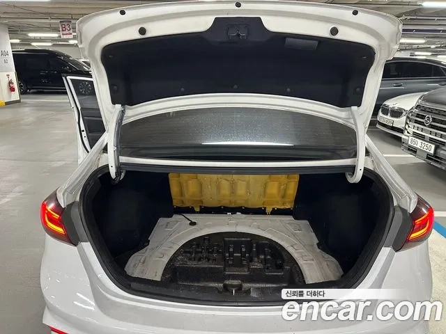 Hyundai Avante AD id 2917989 из Кореи 11