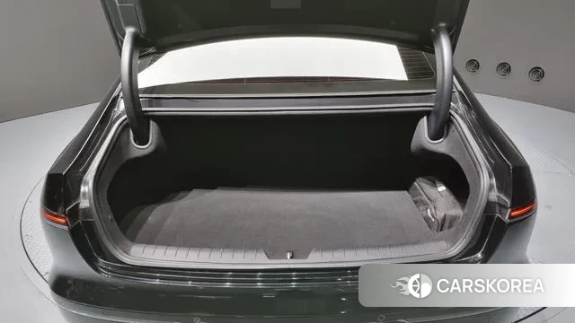 Hyundai Grandeur (GN7) id 3477974 из Кореи 11