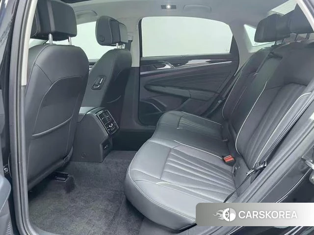 Volkswagen Passat id 4260160 из Китая 11
