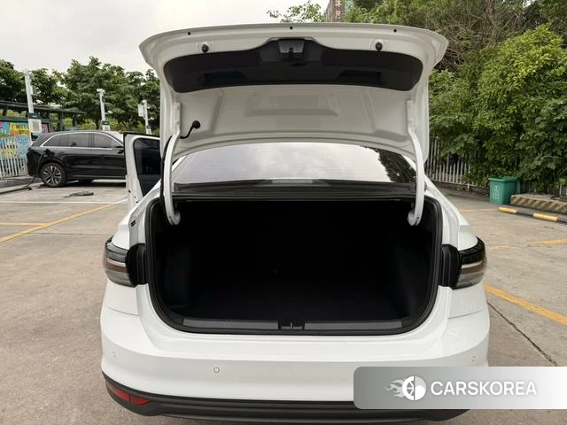 Volkswagen Lavida id 3926932 из Китая 11