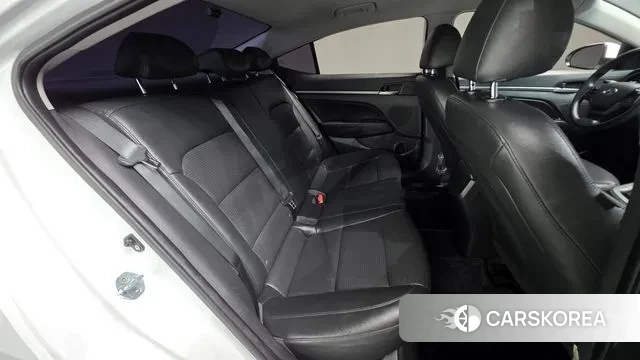 Hyundai Avante AD id 3391631 из Кореи 11