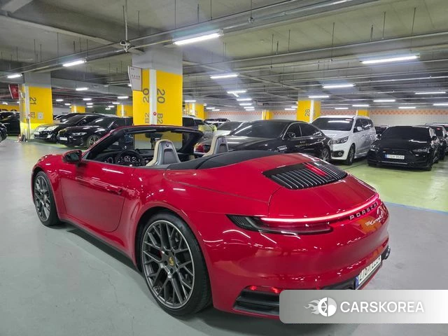 Porsche 911(992) id 4453375 из Кореи 11