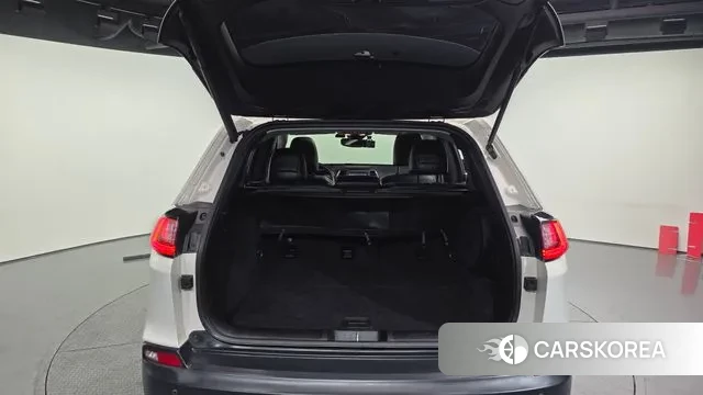 Jeep Cherokee (KL) id 3612787 из Кореи 11