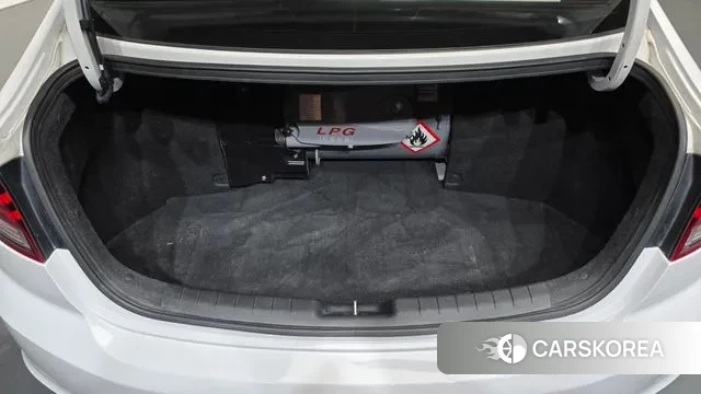 Hyundai The New Avante AD id 3428888 из Кореи 11