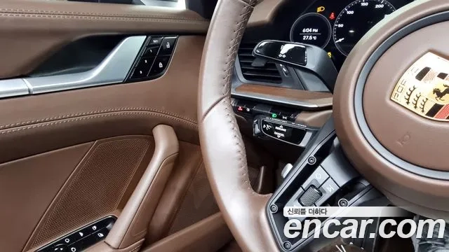 Porsche 911(992) id 2896512 из Кореи 11