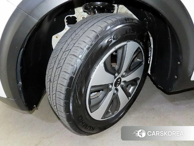 Kia Niro id 4465606 из Кореи 11