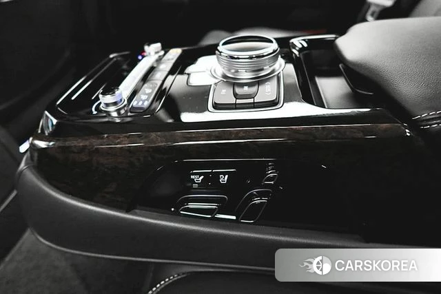 Genesis G90 id 4872443 из Кореи 11