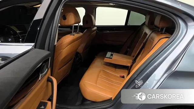 BMW 5 Series (G30) id 3682574 из Кореи 11