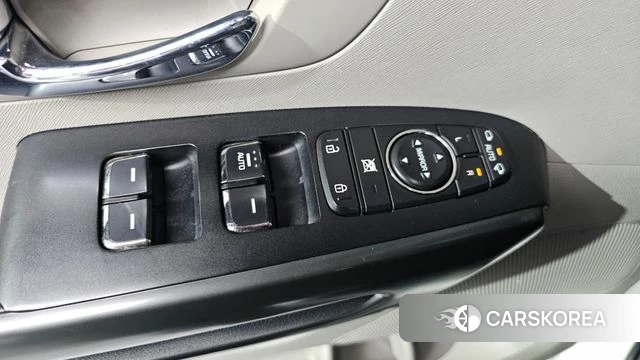 Kia The New Carnival id 4755428 из Кореи 11