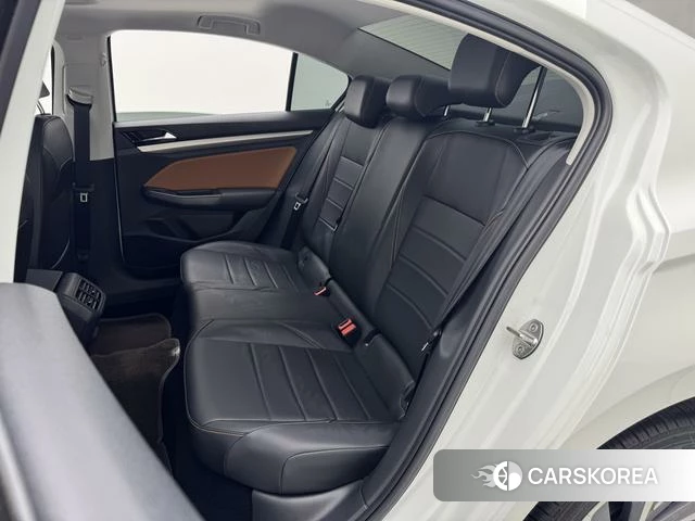 Volkswagen Bora id 4258585 из Китая 11