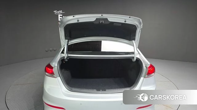 Hyundai Avante AD id 4652408 из Кореи 11