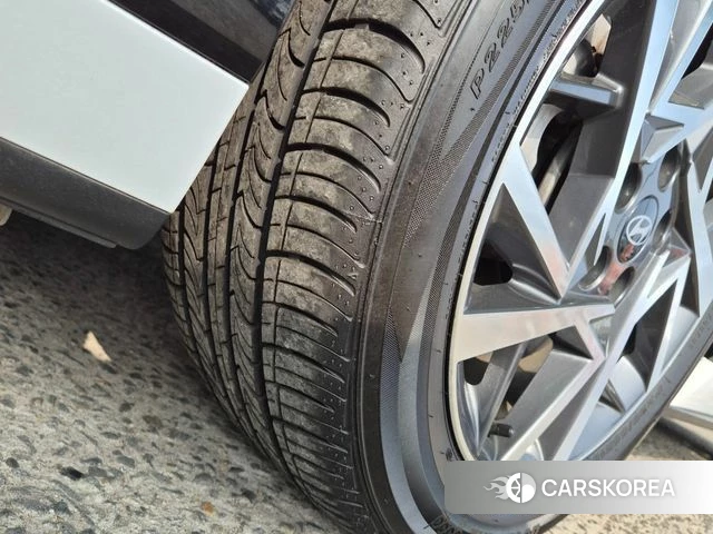 Hyundai Grandeur (GN7) id 3857326 из Кореи 11