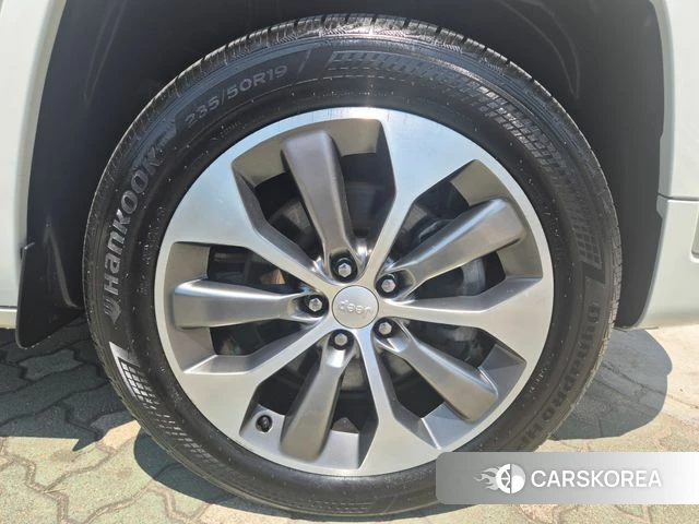 Jeep Cherokee (KL) id 4298814 из Кореи 11