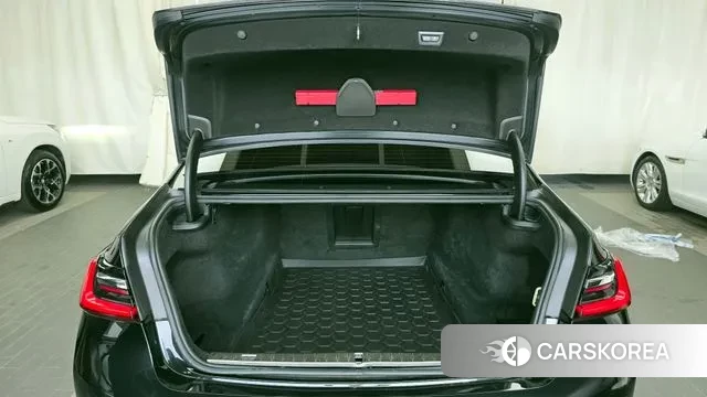 BMW 7 Series (G11) id 2980065 из Кореи 11