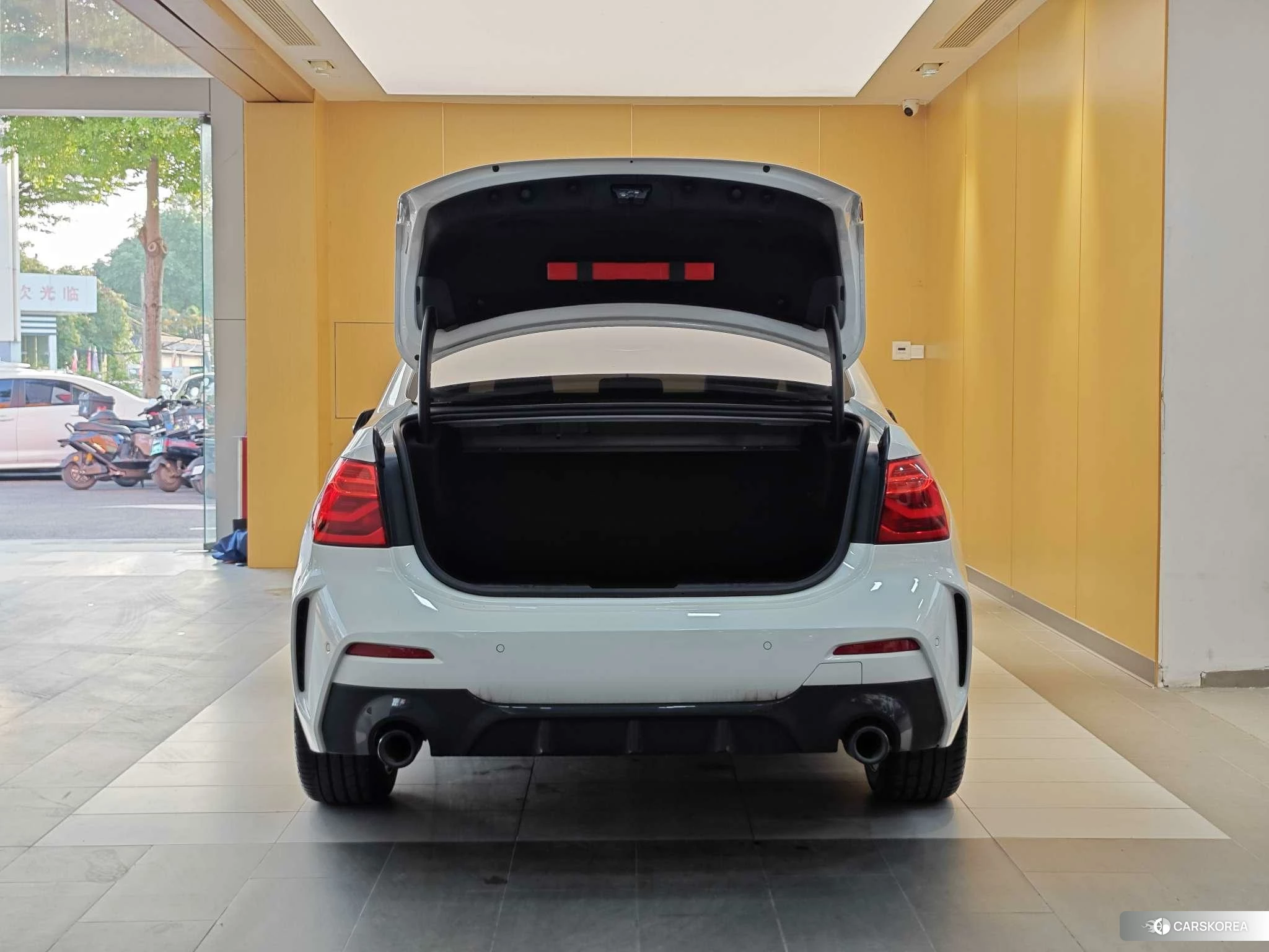 BMW 1 series id 4486148 из Китая 11