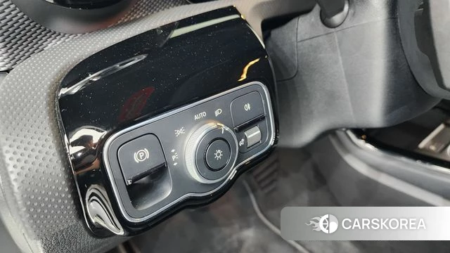 Mercedes-Benz A-Class W177 id 4625304 из Кореи 11