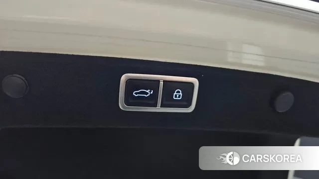 Hyundai Grandeur (GN7) id 3758702 из Кореи 11