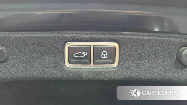 Hyundai Grandeur (GN7) id 4442568 из Кореи 11
