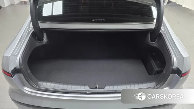 Hyundai Grandeur (GN7) id 3629359 из Кореи 11