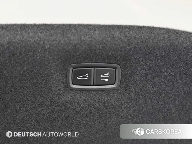 Porsche Taycan id 3502092 из Кореи 11