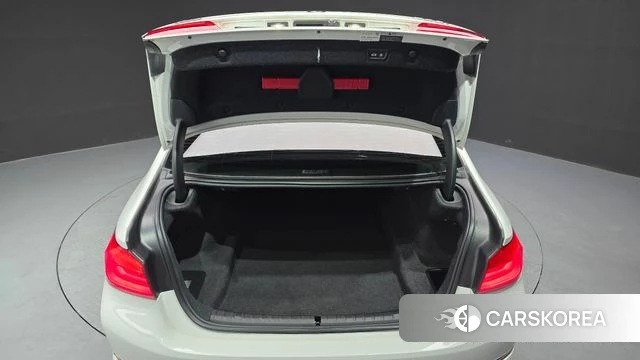 BMW 5 Series (G30) id 3873589 из Кореи 11