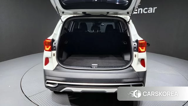 Kia Seltos id 3903762 из Кореи 11