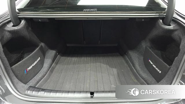 BMW 5 Series (G30) id 3910076 из Кореи 11