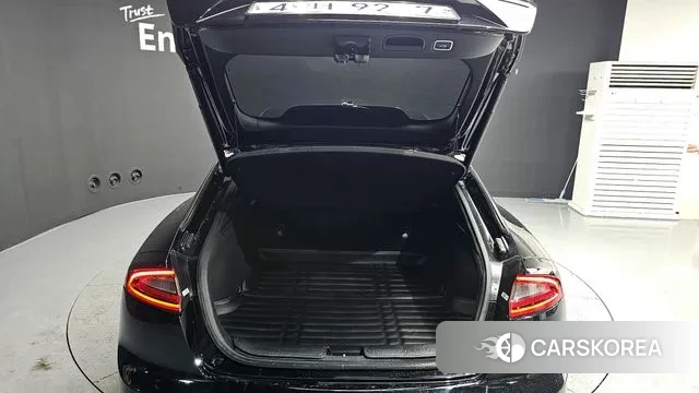 Kia Stinger id 3647196 из Кореи 11