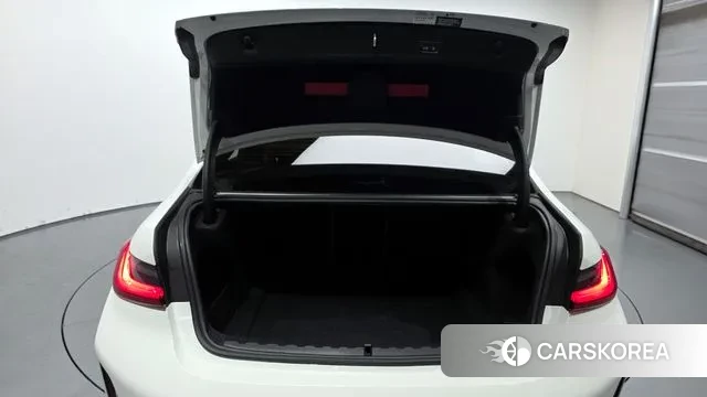 BMW 3 Series (G20) id 3031476 из Кореи 11