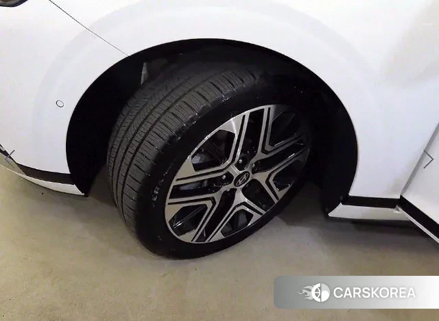 Hyundai Grandeur (GN7) id 2959306 из Кореи 11