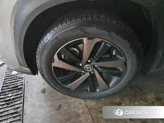 Lexus NX300h id 4610616 из Кореи 11