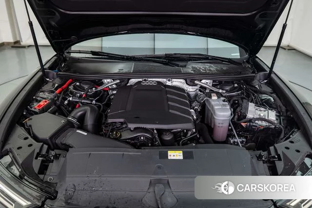 Audi A6L id 4291319 из Китая 11
