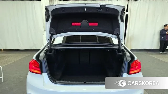 BMW 5 Series (G30) id 3582880 из Кореи 11