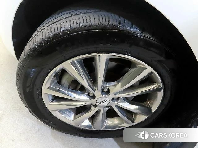 Kia The New Carnival id 4581858 из Кореи 11
