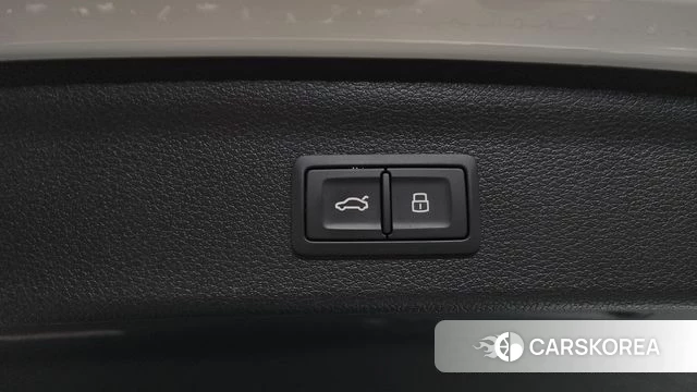 Audi Q3 (F3) id 4433438 из Кореи 11