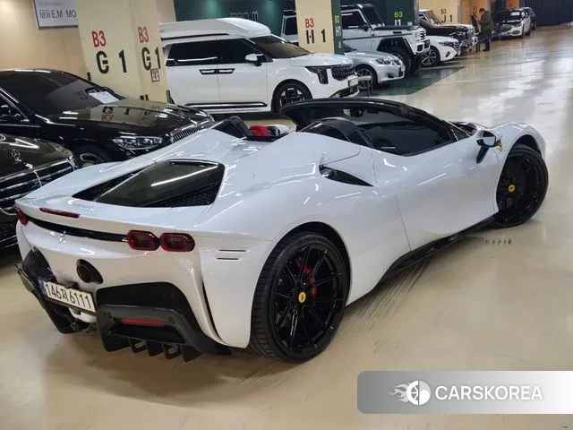 Ferrari SF90 Spider id 3533846 из Кореи 11