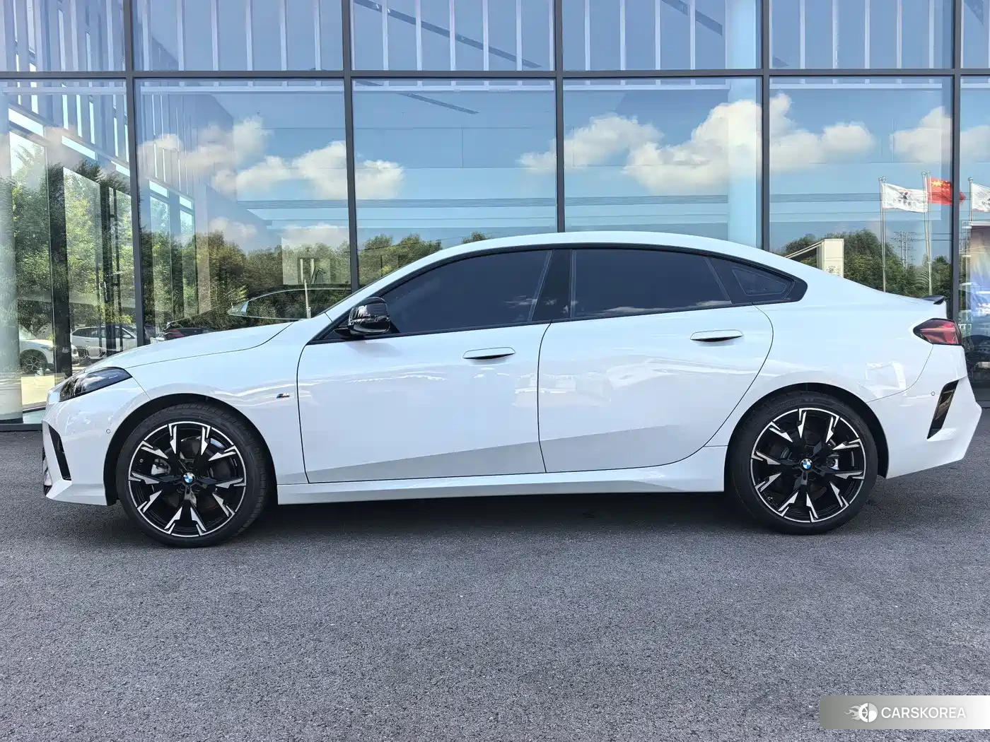 BMW 2 series id 4674352 из Китая 11