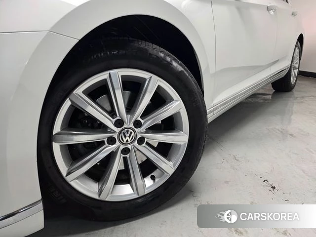 Volkswagen Passat GT (B8) id 3801708 из Кореи 11