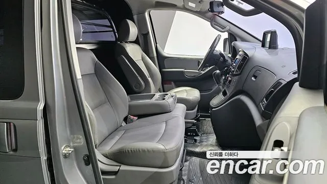 Hyundai The New Grand Starex id 2573324 из Кореи 11