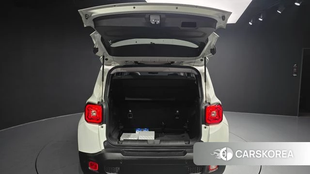 Jeep Renegade id 4470733 из Кореи 11